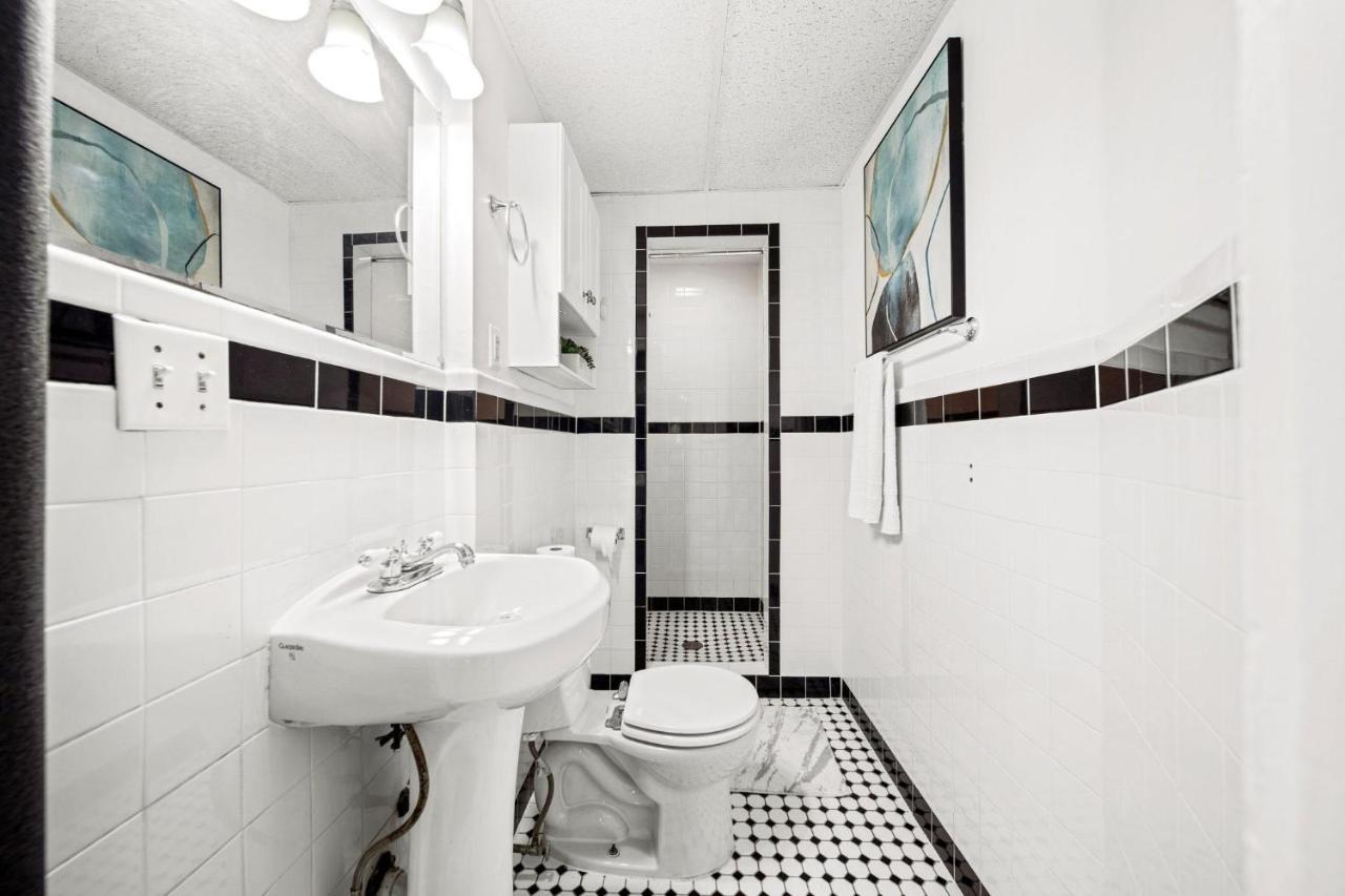 Cozy Up In 5Br Apt Near Charming Oak Square Boston Exterior foto